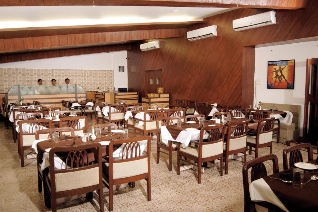 The Ambience Hotel Pune Ngoại thất bức ảnh