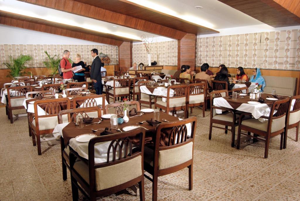 The Ambience Hotel Pune Ngoại thất bức ảnh